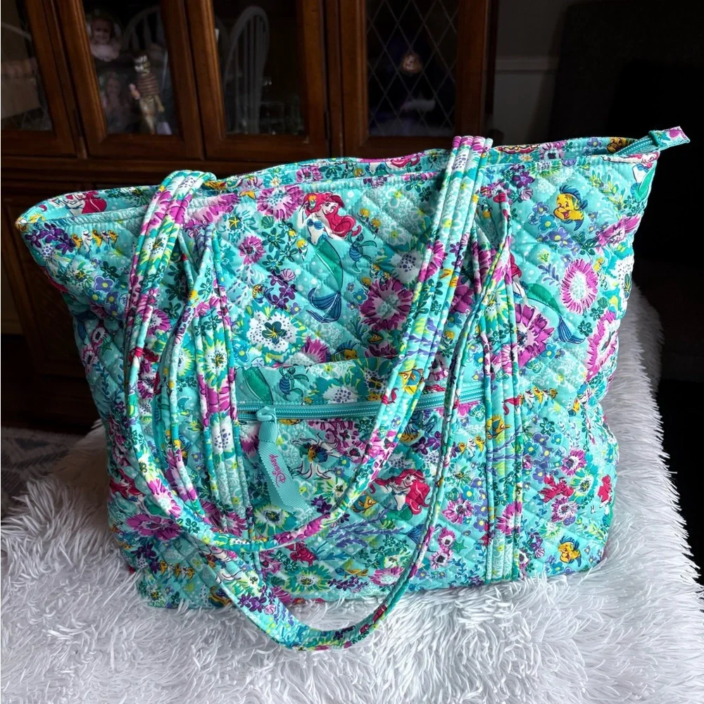 BOLO BNWOT Vera Bradley Disney Ariel Tote Bag Purse Handbag Little Mermaid - Picture 3 of 16